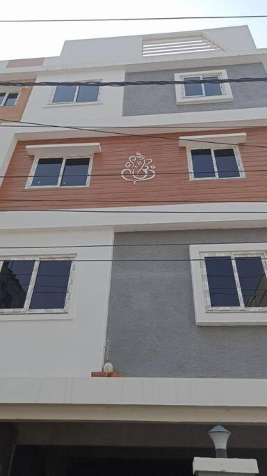 Servostay 2 Bhk Fully Furnished In Hafeezpet #302 Hyderabad Exterior foto